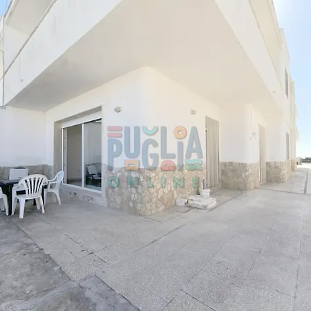 Apartment La Torre Piano Terra Vista Mare Puglia On Line